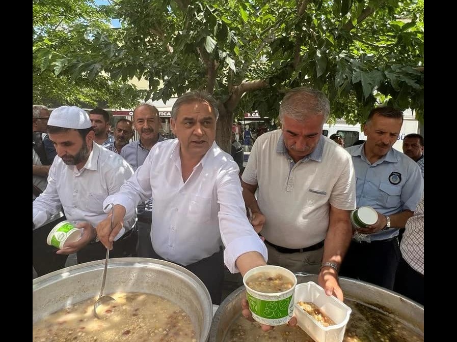 VAKIF BAŞKANIMIZ GÜRÜN DE AŞURE ETKİNLİĞİNE KATILDI