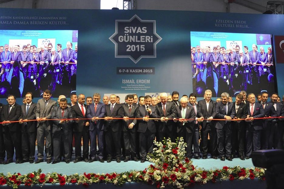 Binlerce Sivaslı Maltepe 'de Buluştu