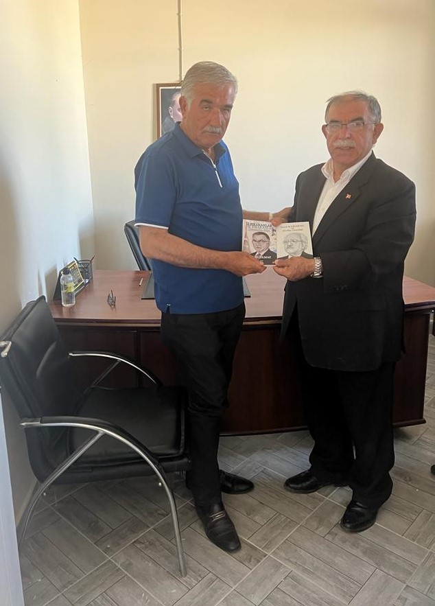 EMEKLİ VALİ YILMAZ’DAN VAKIF BAŞKANIMIZ’A ZİYARET