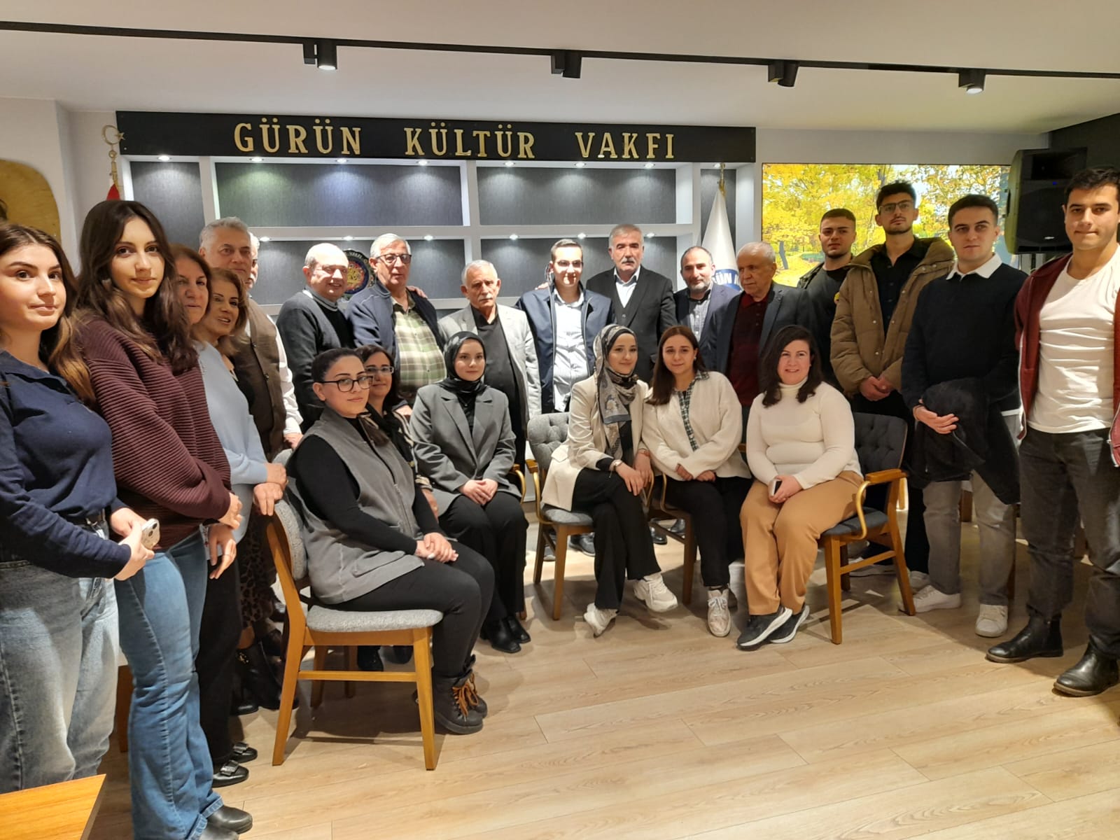 VAKFIMIZDA ÜYELERİMİZ VE ÖĞRENCİLERİMİZLE İFTAR DA BİR ARAYA GELDİK