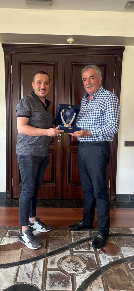 VAKIF BAŞKANIMIZDAN YÜKSEL GRUP TEKSTİL’E TEŞEKKÜR ZİYARETİ.