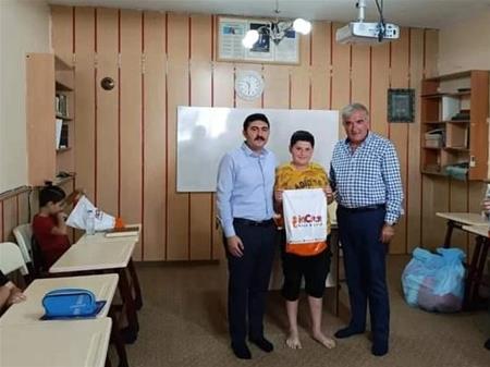 VAKIF  BAŞKANIMIZ SN.SELAMİ KOCA ÇOCUKLARI SEVİNDİRDİ.