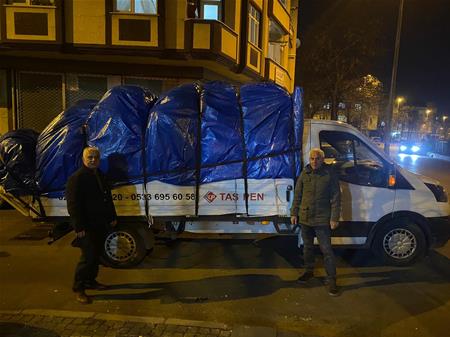 DEMPEMZELERE GİDEN YARDIMLAR