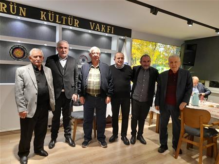 VAKFIMIZDA ÜYELERİMİZ VE ÖĞRENCİLERİMİZLE  İFTAR DA BİR ARAYA GELDİK