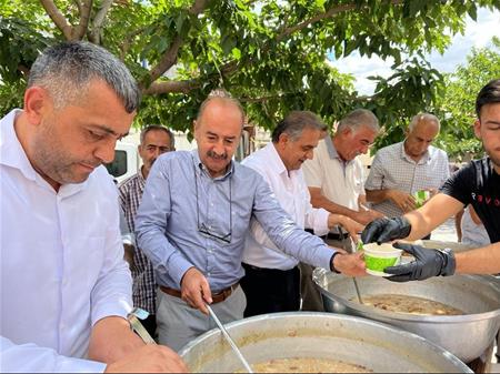 VAKIF BAŞKANIMIZ GÜRÜN DE AŞURE ETKİNLİĞİNE KATILDI