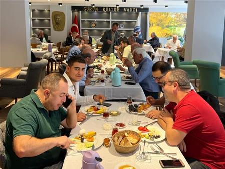 İŞ ADAMLARIMIZLA KAHVALTIDA BULUŞTUK